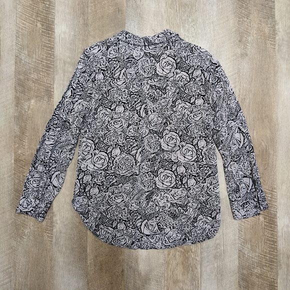 Rock and Republic Black and Gray Long Sleeve Button Down Shirt Rose Print - Picture 4 of 11